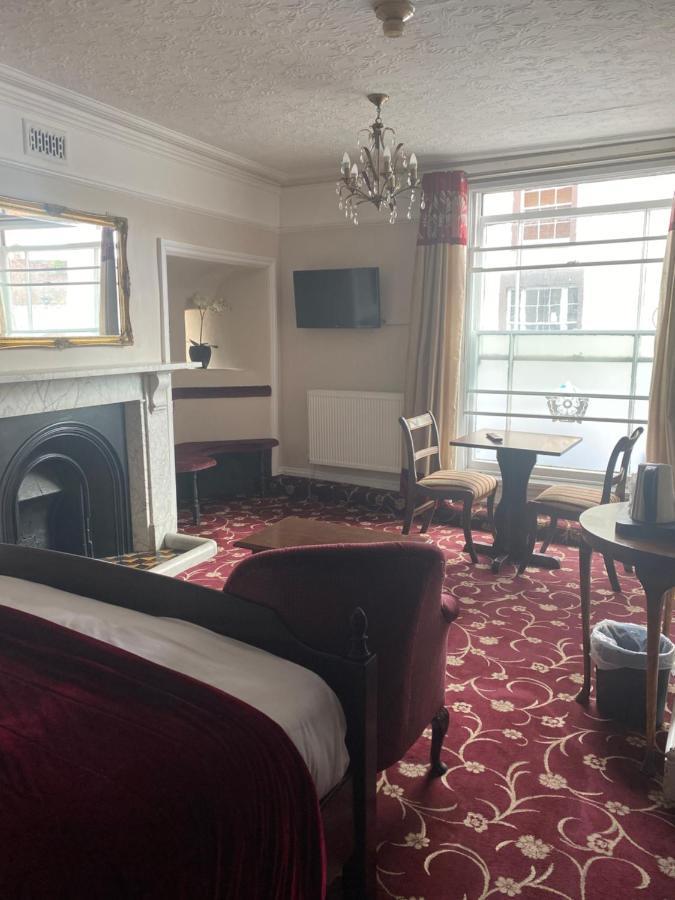 The Tudor Hotel 布里奇沃特 外观 照片